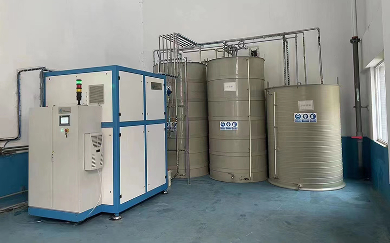 Natural circulation MVR evaporator